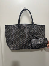 Load image into Gallery viewer, Goyard Saint Louis GM Tote bag
