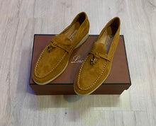 Load image into Gallery viewer, Loro Piana

