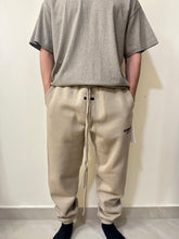 Load image into Gallery viewer, FEAR OF GOD ESSENTIALS pants (Authentic)
