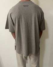 Load image into Gallery viewer, FEAR OF GOD ESSENTIALS Tshirt (Authentic)
