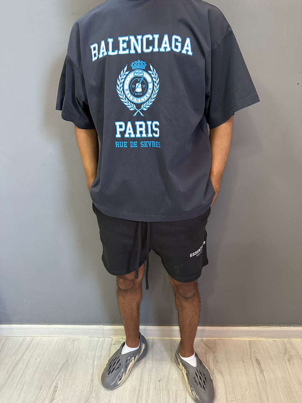 balenciaga tshirt oversize