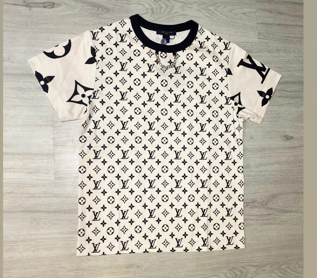 Louis Vuitton Tshirt for Women – ClothingStudioQA